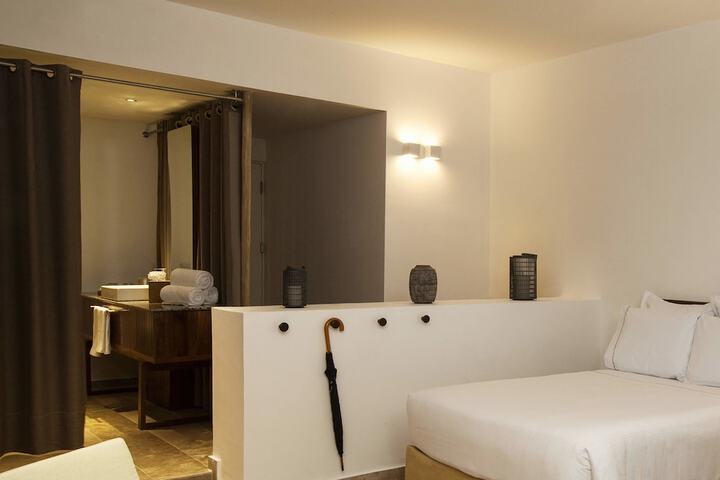 Room 19 of 59