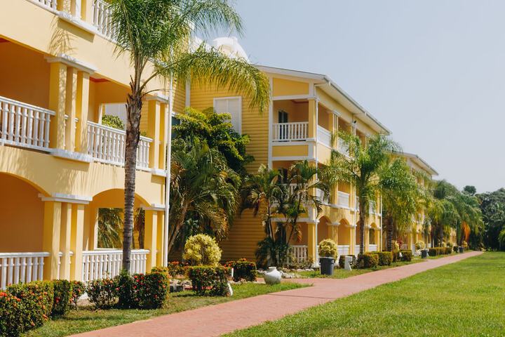 Hotel 74 of 81