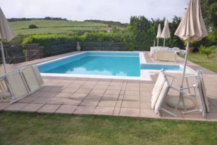 Pool 22 of 32
