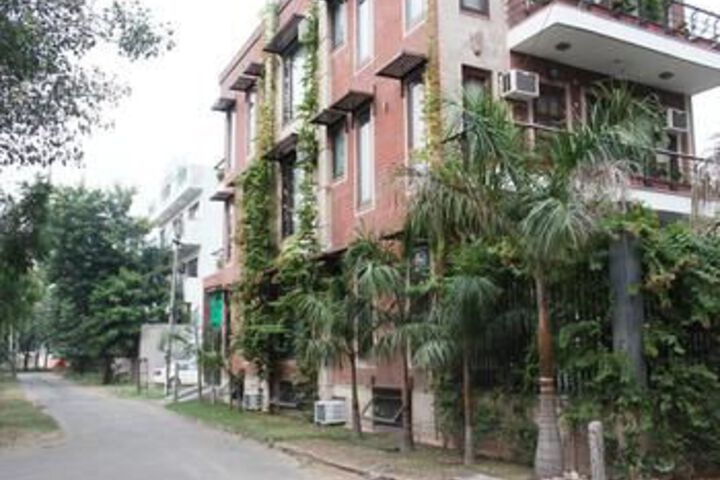 Property Grounds 23 of 26