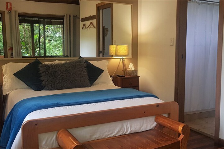 Room 8 of 49