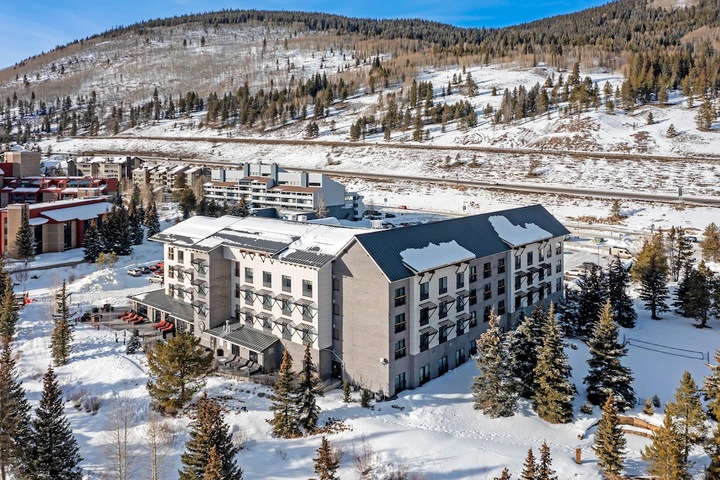 Cambria Hotel Copper Mountain in Copper Mountain, CO