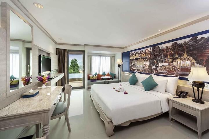 Room 51 of 257