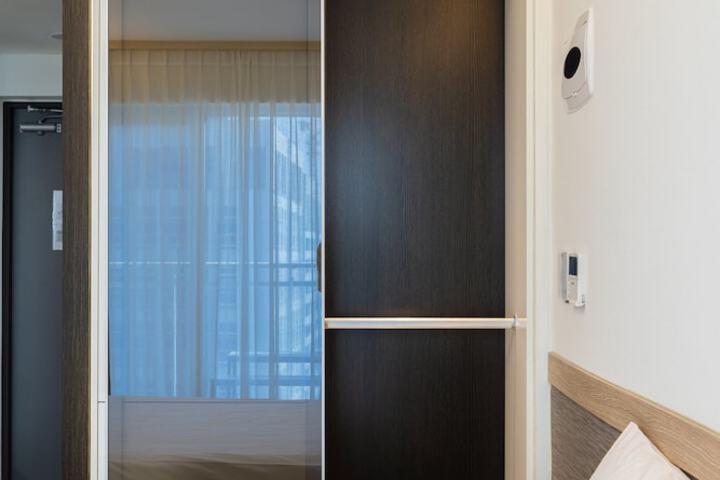 Room 10 of 17