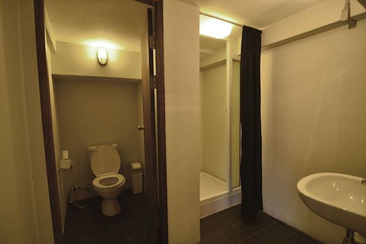 Room 14 of 25