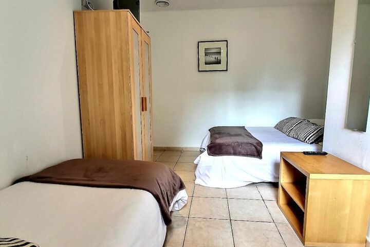 Room 4 of 23