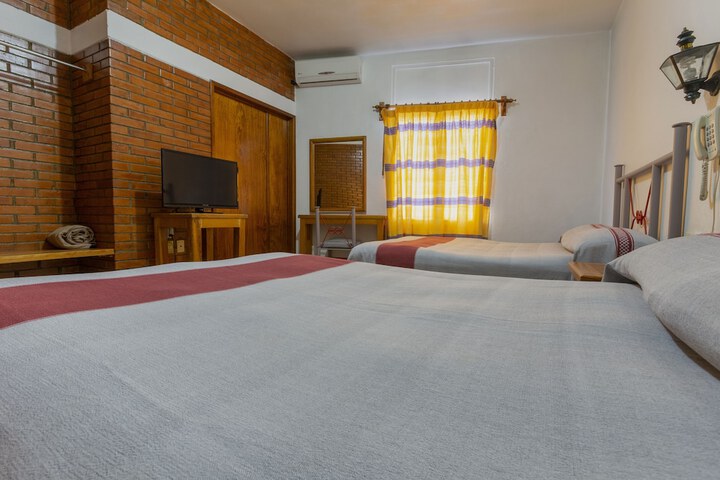 Room 43 of 103
