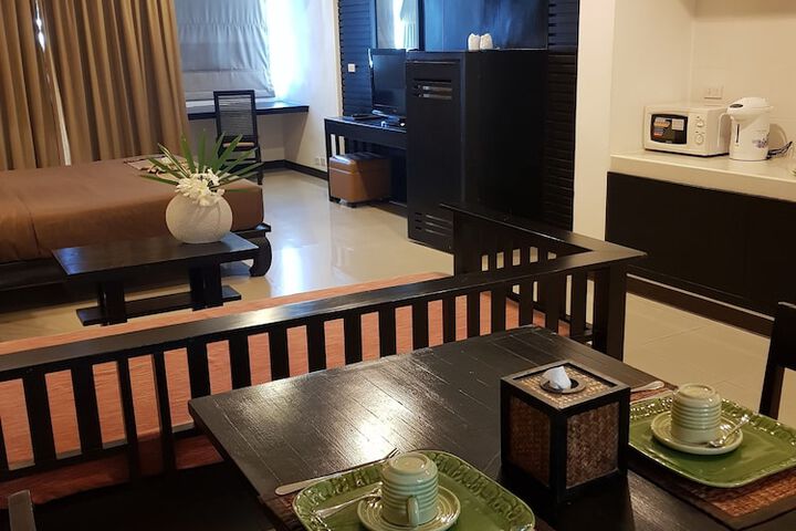 Room 8 of 86