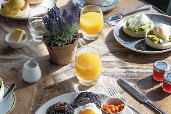 Breakfast/Coffee Service 46 of 51