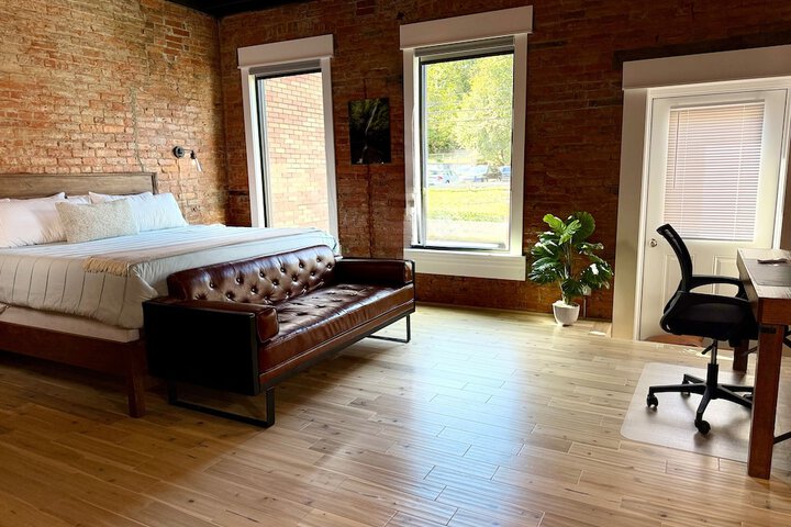 Room 15 of 53