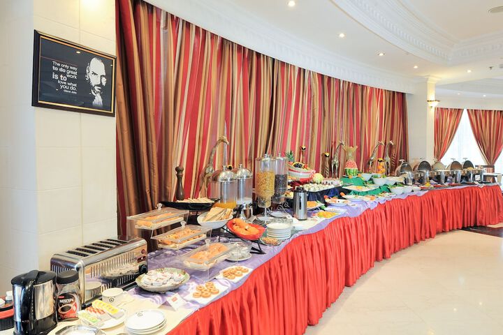 Dining 38 of 71
