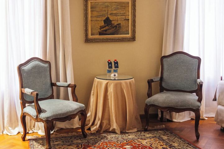 Room 35 of 70