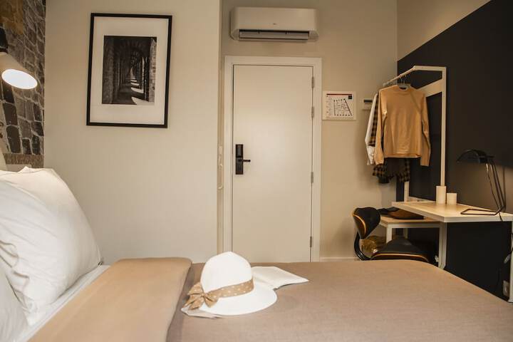 Room 14 of 69