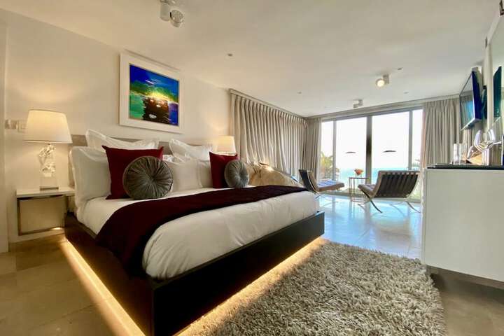 Room 26 of 115