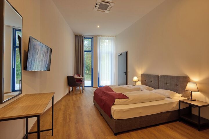 Room 29 of 87