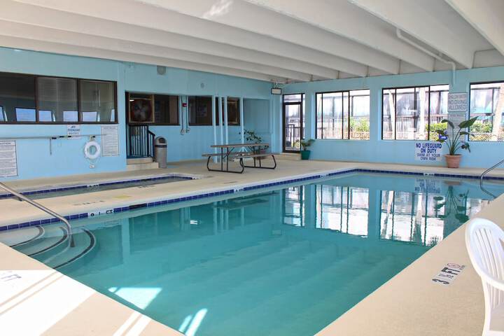 Pool 16 of 25