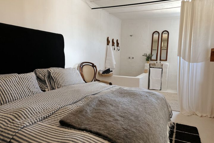 Room 4 of 19