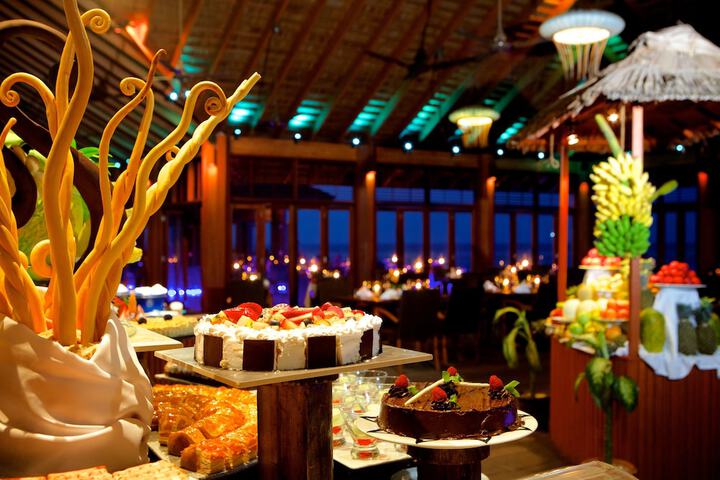Dining 98 of 136