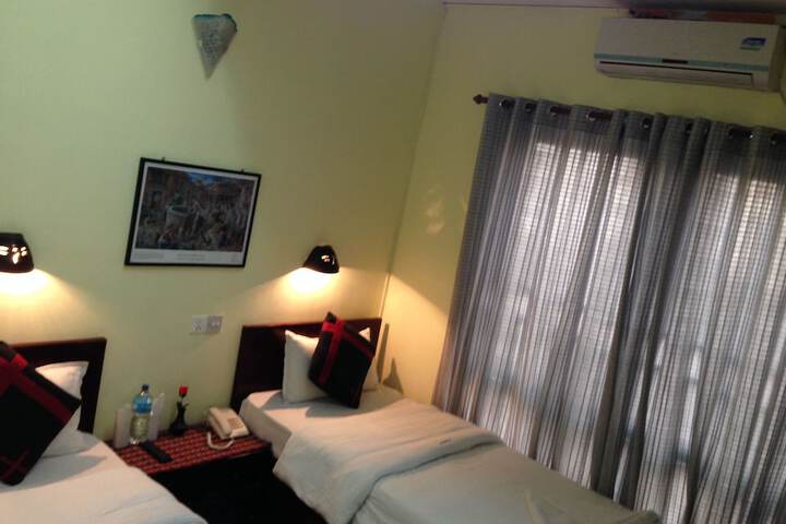 Room 7 of 73