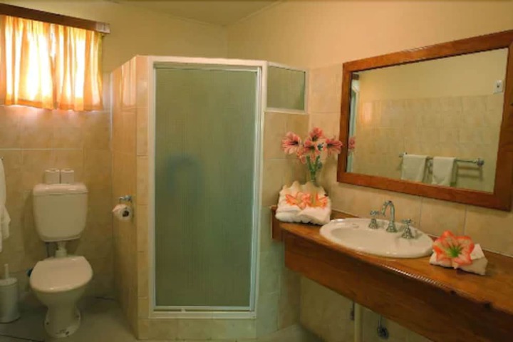 Room 13 of 27