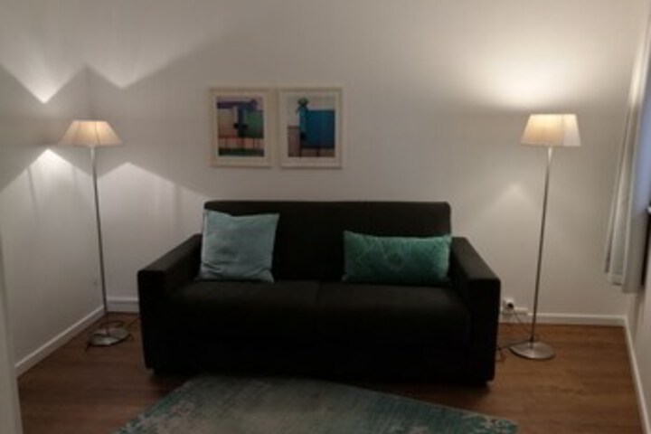Room 17 of 60