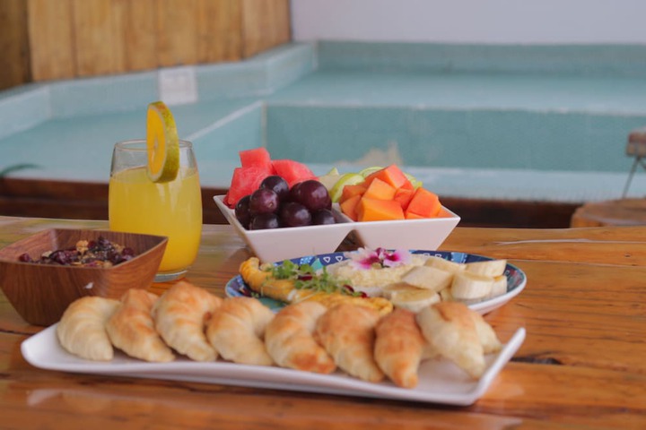 Breakfast/Coffee Service 44 of 60