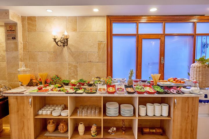 Dining 176 of 198
