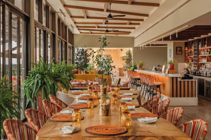 Dining 82 of 91