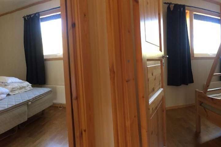 Room 12 of 50