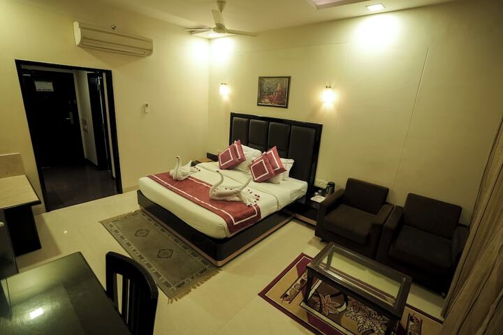 Room 49 of 84