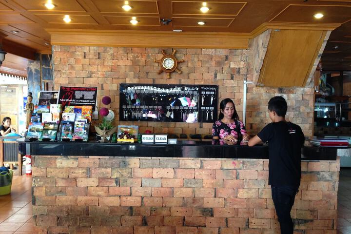 Concierge Desk