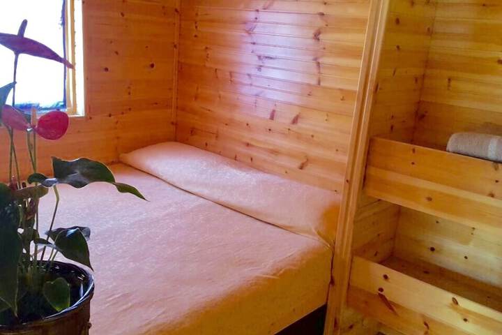 Room 3 of 40