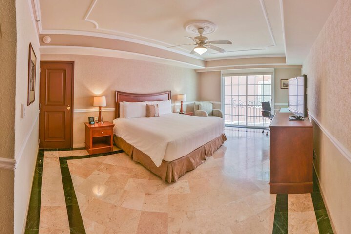 Room 18 of 145