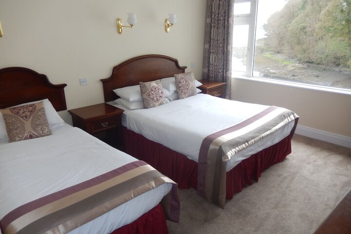 Room 9 of 34