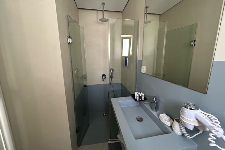 Room 147 of 283