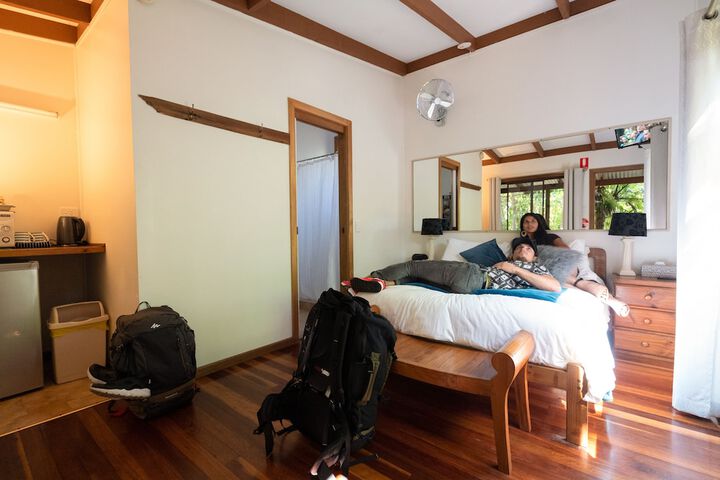 Room 7 of 49