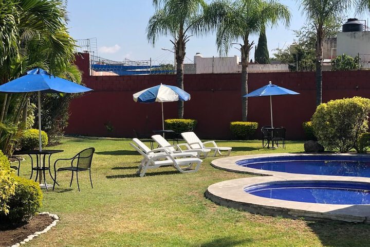 Pool 8 of 17