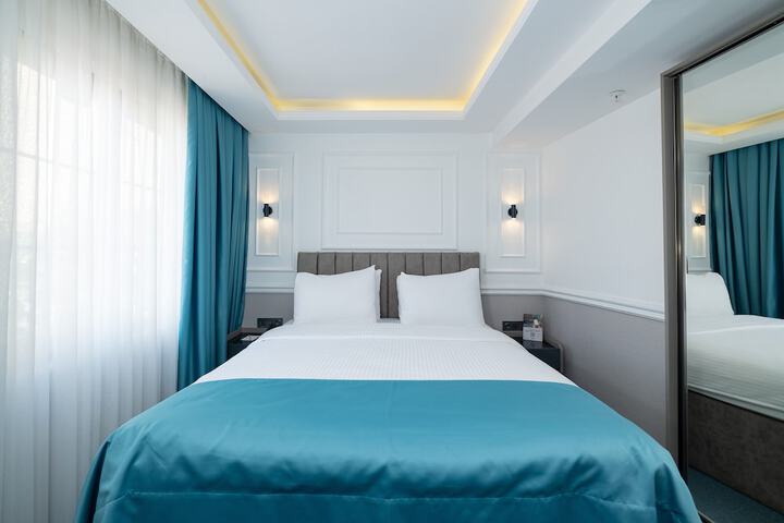 Room 21 of 49