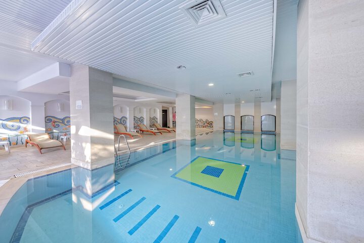 Pool 26 of 68