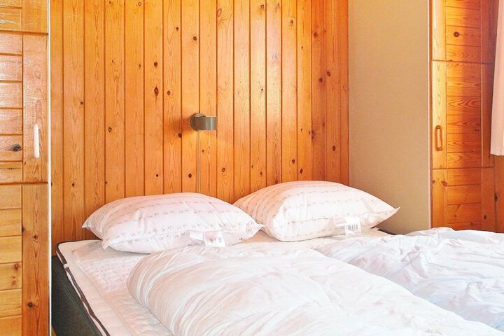 Room 3 of 11