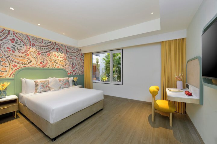 Room 8 of 20
