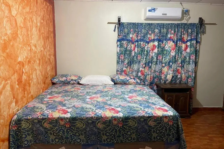 Room 2 of 19