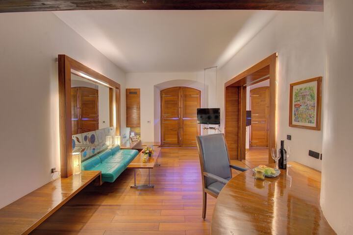 Room 15 of 70