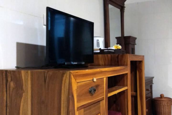 Room 3 of 56