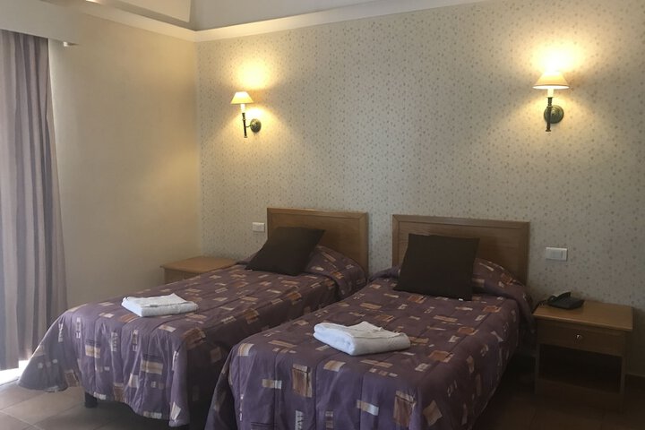 Room 13 of 43