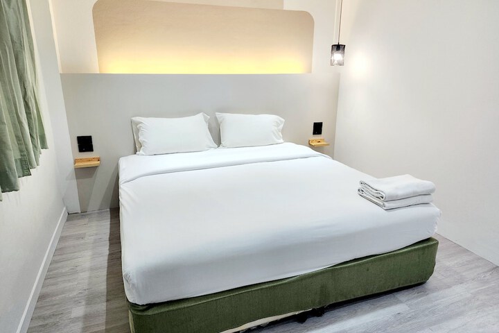 Room 13 of 58