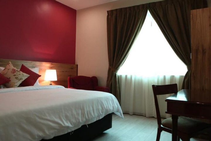 Room 14 of 39