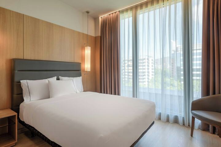 Room 56 of 124