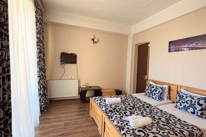 Room 40 of 94