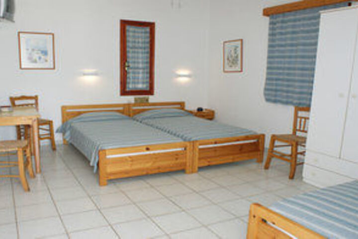 Room 18 of 48